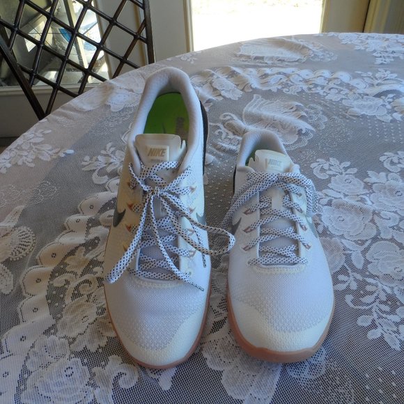 Nike Shoes - New Nike Netcom Training White/Gray Woman Sneakers Size 10M